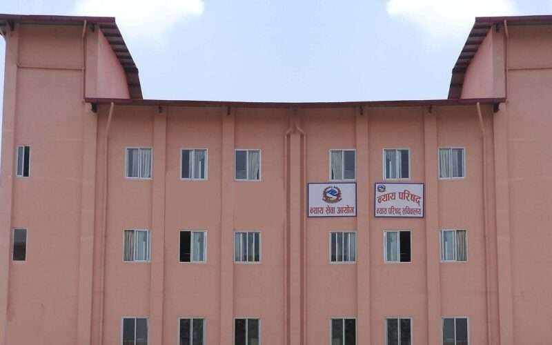 न्याय परिषद्को बैठक: न्यायाधीशद्वय थपलिया र निरौलालाई पदमुक्त गर्न सिफारिस