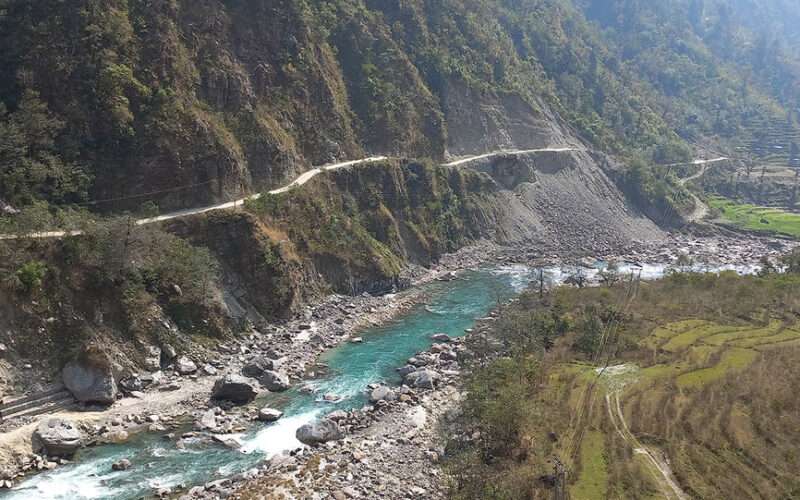 तामाकोशी नदीमा डुबेर एक पुरूष बेपत्ता